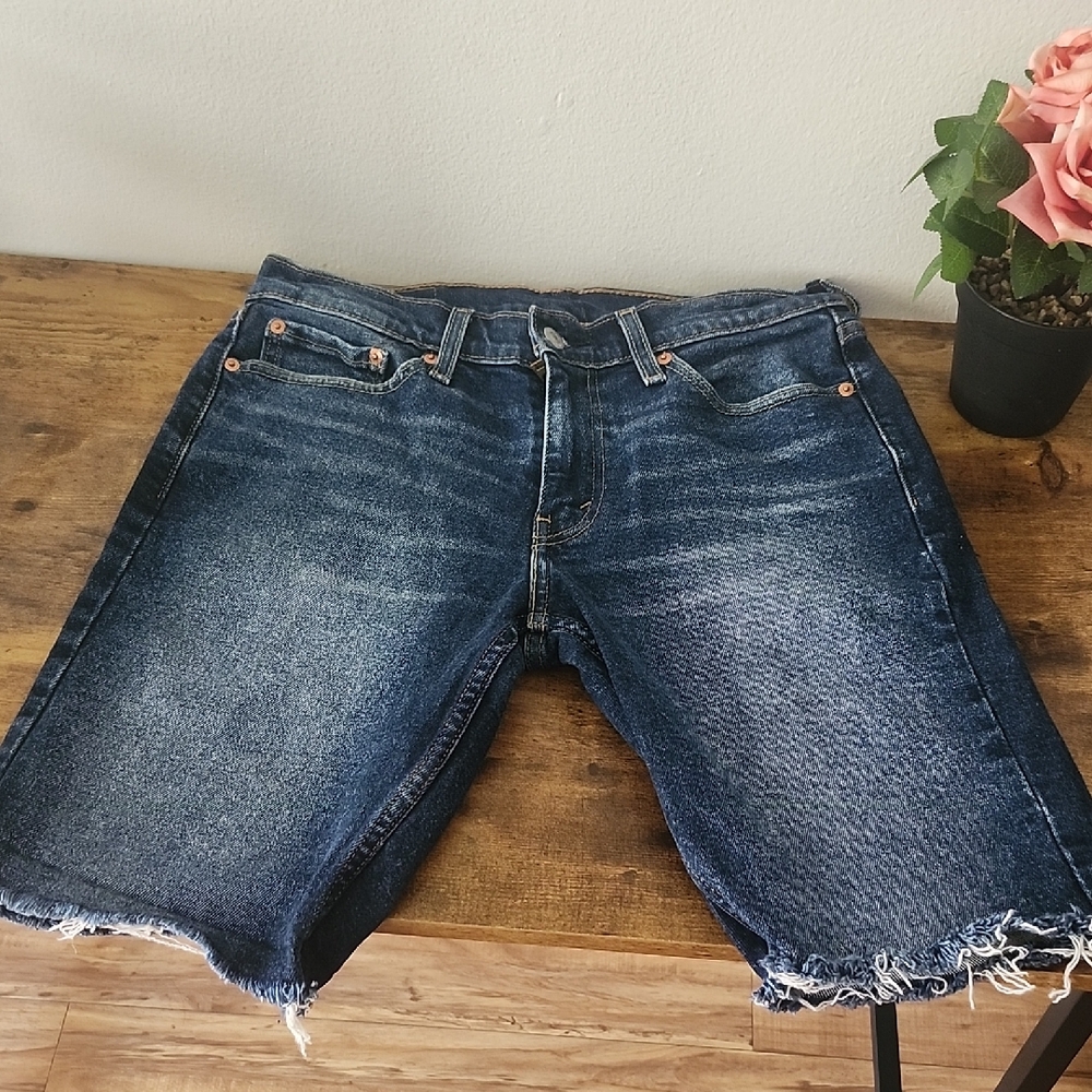 Levi's Blue Denim Jeans with Red Tag